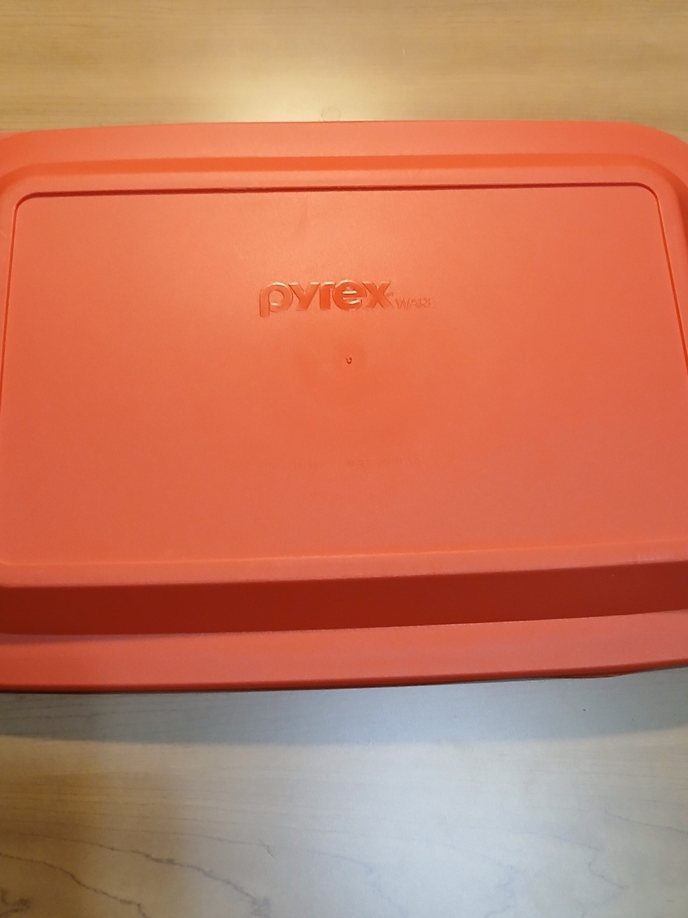 Pyrex Red Rectangular Plastic Replacement Lid 233-PC 3 Quart